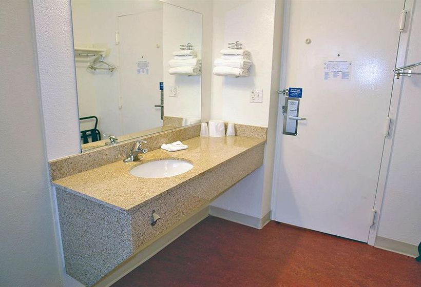 Motel 6 Boston West - Framingham