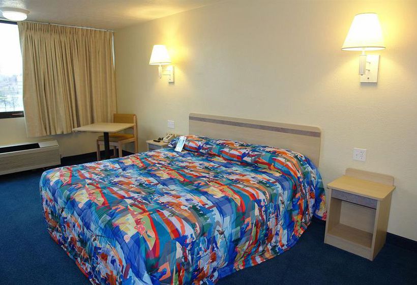 Motel 6 Boston West - Framingham  | Framingham | Massachusetts | United States 1