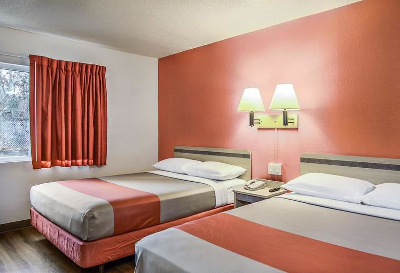 Motel 6 Boston West - Framingham  | Framingham | Massachusetts | United States 16