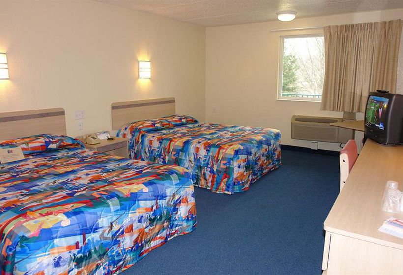 Motel 6 Boston West - Framingham  | Framingham | Massachusetts | United States 2
