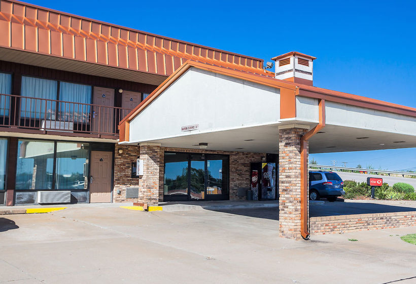 Hotel Econo Lodge - Jefferson City  | Jefferson City | Missouri | United States 1