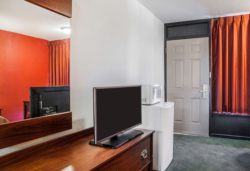 Hotel Econo Lodge - Jefferson City  | Jefferson City | Missouri | United States 20