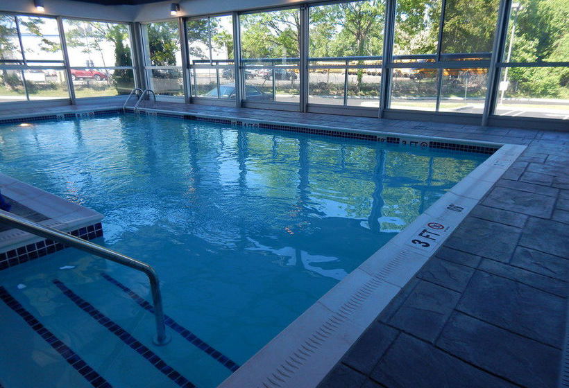 Hotel Quality Inn Milford  | Milford | Connecticut | United States 16