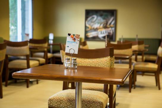 Hotel Quality Inn Milford  | Milford | Connecticut | United States 19