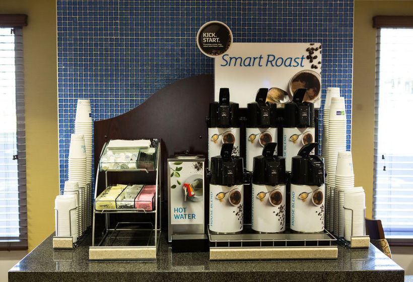 Hotel Quality Inn Milford  | Milford | Connecticut | United States 9