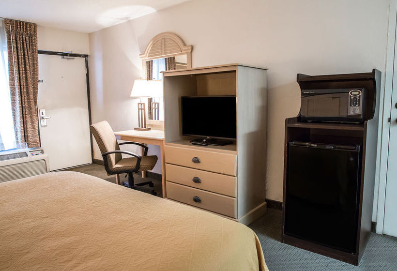 Quality Hotel   | Morehead City | North Carolina | United States 11