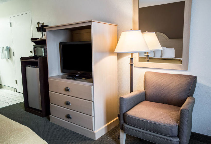 Quality Hotel   | Morehead City | North Carolina | United States 18