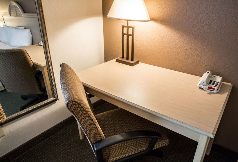 Quality Hotel   | Morehead City | North Carolina | United States 20