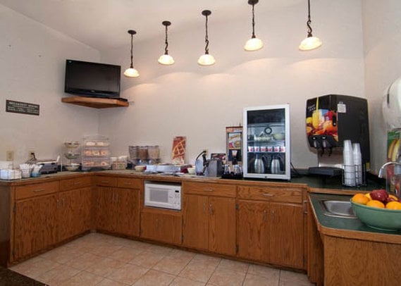 Hotel Quality Inn  | St. Cloud | Minnesota | United States 7