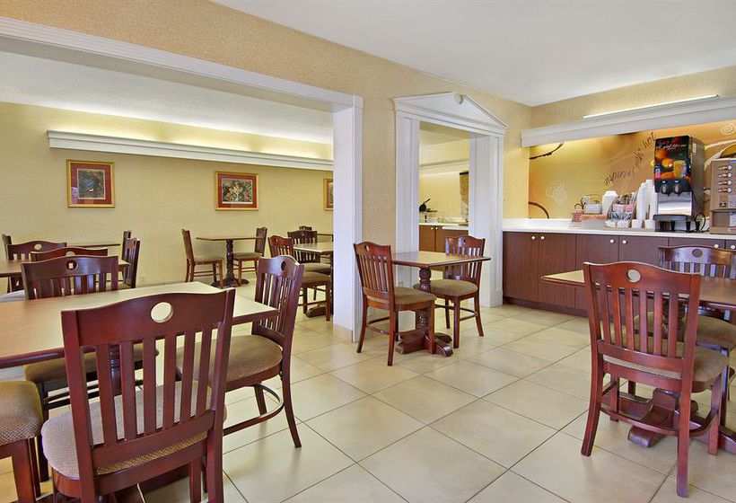 Hotel Knoxville Red Roof Inn  | Knoxville | Tennessee | United States 6