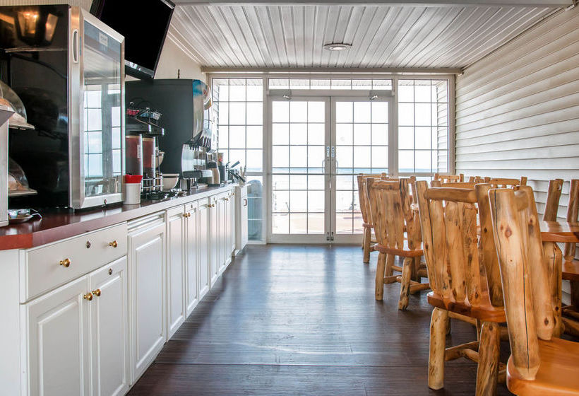 Hotel Comfort Inn  | Mackinaw City | Michigan | United States 2