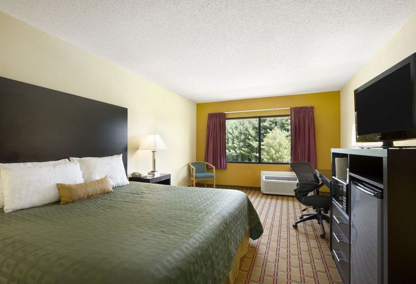 Hotel Ramada At River Ridge  | Asheville | North Carolina | United States 4