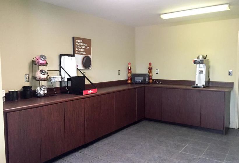 Hotel Ramada Limited - Savannah Airport 