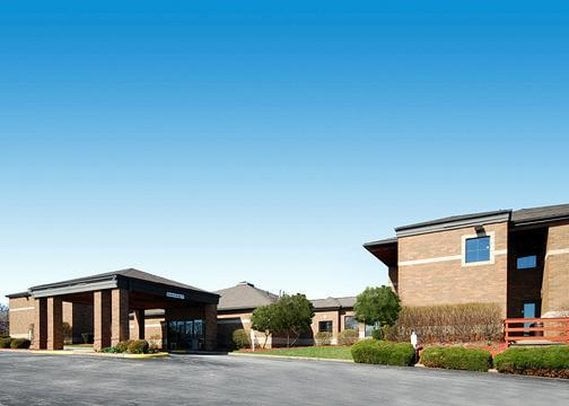 Hotel Baymont Inn & Suites Copley Akron  | Akron | Ohio | United States 2