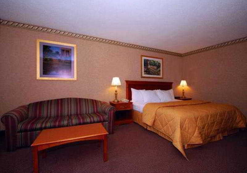 Hotel Baymont Inn & Suites Copley Akron  | Akron | Ohio | United States 4