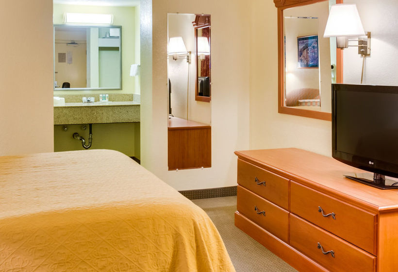 Hotel Quality Inn Norfolk Naval Base  | Norfolk | Virginia | United States 20
