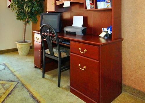 Hotel Quality Inn & Suites North  | Toledo | Ohio | United States 11