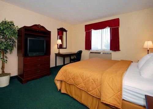 Hotel Quality Inn & Suites North  | Toledo | Ohio | United States 9