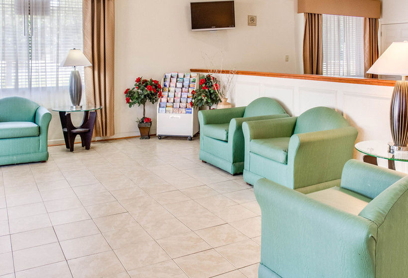 Hotel Econo Lodge Suffolk  | Suffolk | Virginia | United States 10