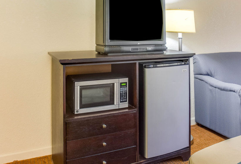 Hotel Econo Lodge Suffolk  | Suffolk | Virginia | United States 13