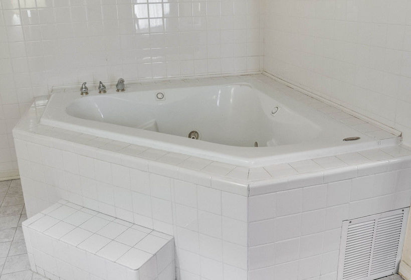 Hotel Econo Lodge Suffolk  | Suffolk | Virginia | United States 16