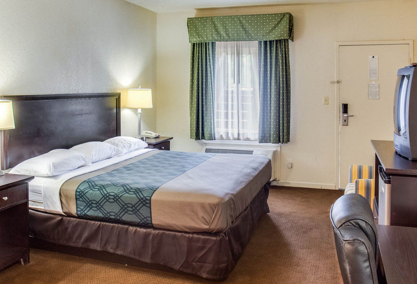 Hotel Econo Lodge Suffolk  | Suffolk | Virginia | United States 20