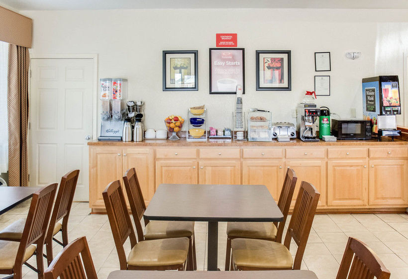 Hotel Econo Lodge Suffolk  | Suffolk | Virginia | United States 6