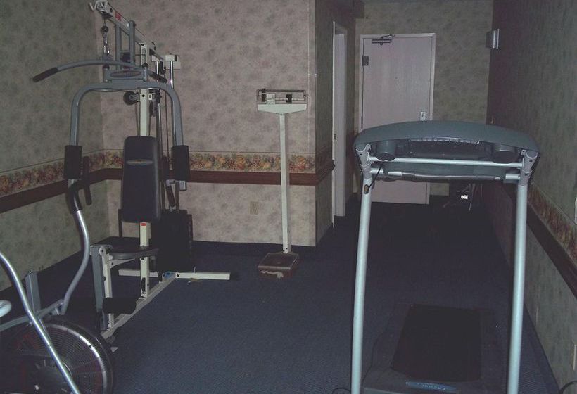 Airport Plaza Hotel  | Roanoke | Virginia | United States 6