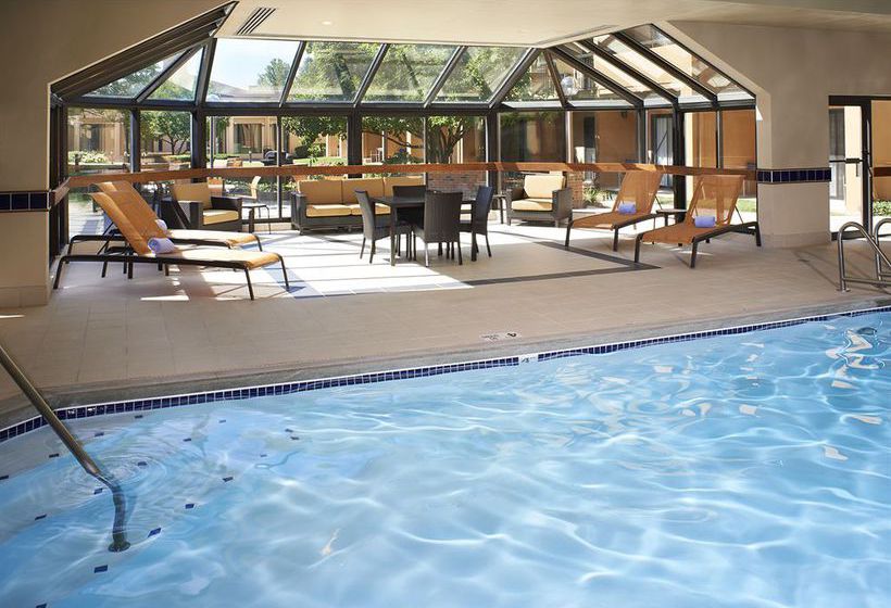 Hotel Courtyard Toledo Airport Holland 