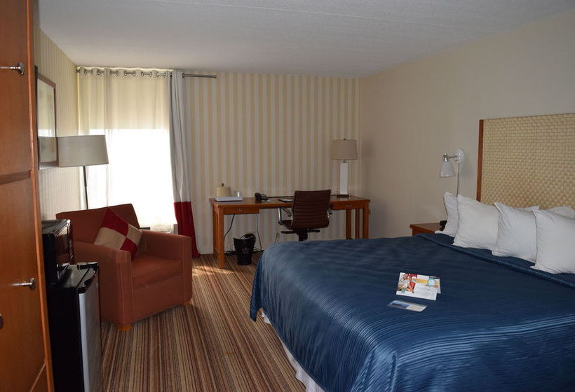 Hotel Four Points by Sheraton Manchester Airport  | Manchester | New Hampshire | United States 16