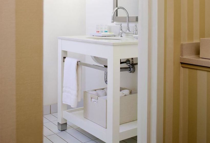 Hotel Four Points by Sheraton Manchester Airport  | Manchester | New Hampshire | United States 2