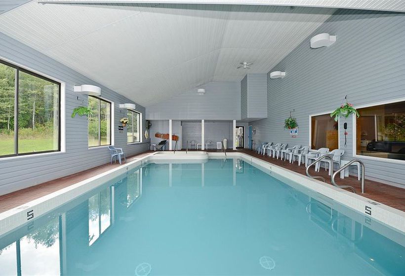 Hotel Americas Best Value Inn- St. Ignace  | St. Ignace | Michigan | United States 11