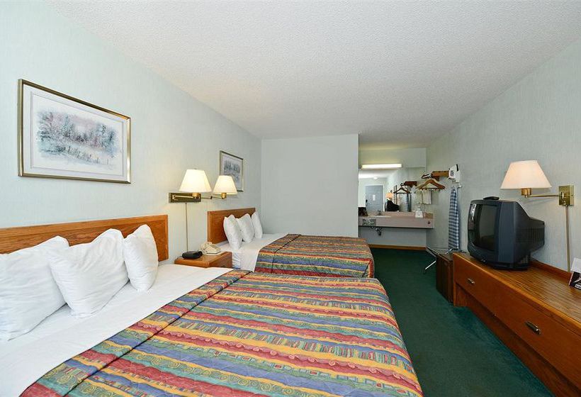 Hotel Americas Best Value Inn- St. Ignace  | St. Ignace | Michigan | United States 4