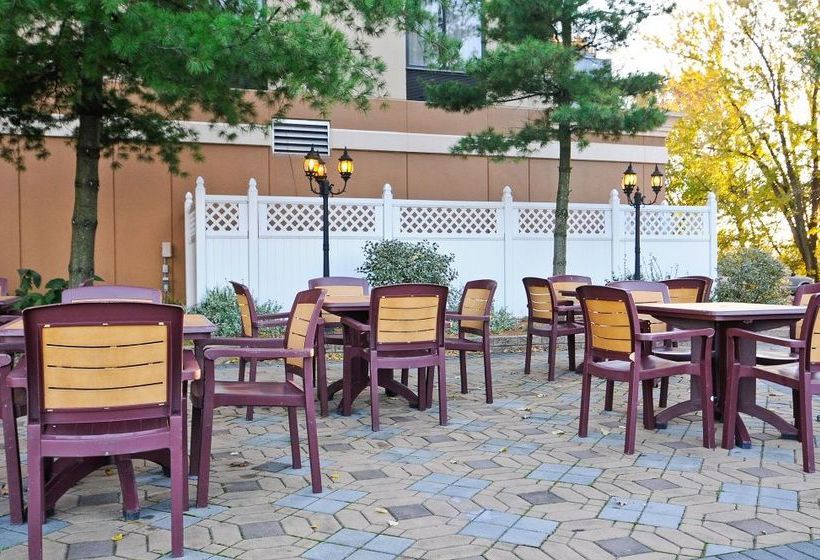Hotel Best Western Plus Harrisburg Airport Inn & Suites 