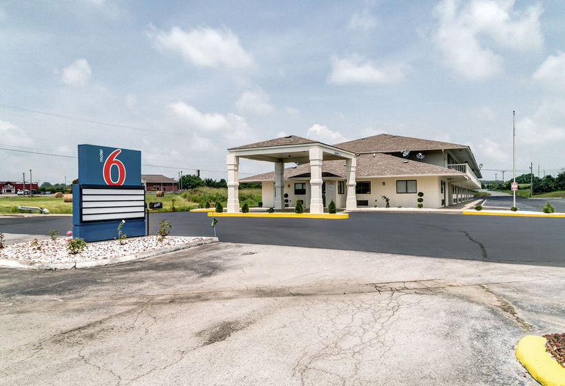 Hotel Red Carpet Inn Berea  | Berea | Kentucky | United States 10