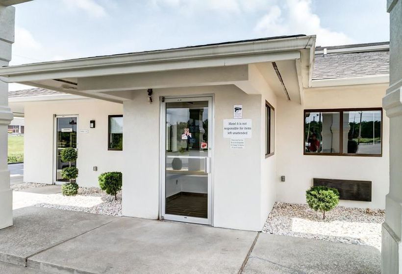 Hotel Red Carpet Inn Berea  | Berea | Kentucky | United States 15