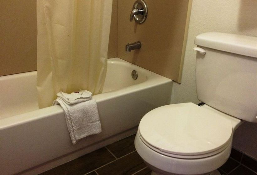 Hotel Red Carpet Inn Berea  | Berea | Kentucky | United States 3