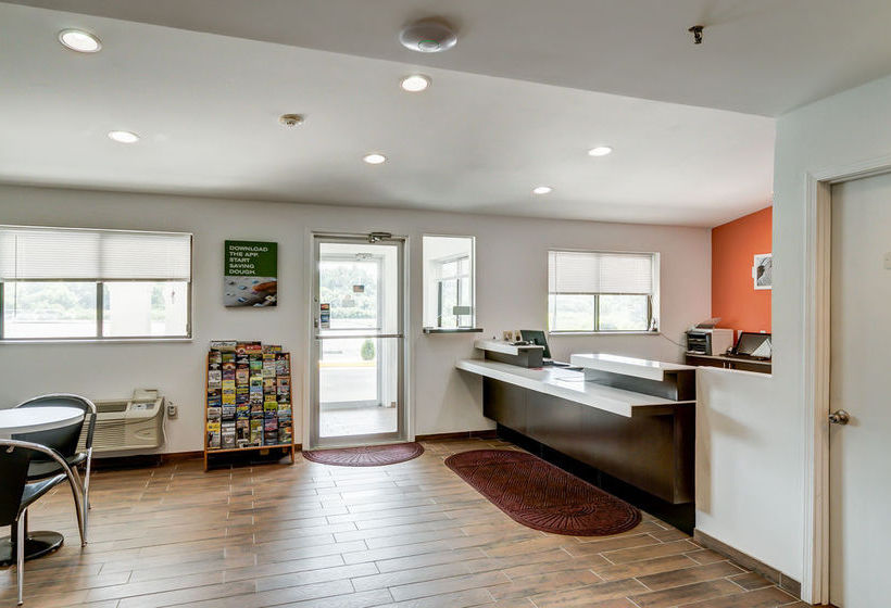 Hotel Red Carpet Inn Berea  | Berea | Kentucky | United States 5