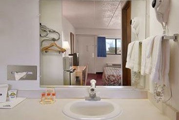 Hotel Days Inn Kingdom City 