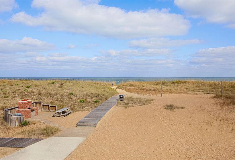 Hotel Days Inn Kill Devil Hills Oceanfront Wilbur  | Kill Devil Hills | North Carolina | United States 17