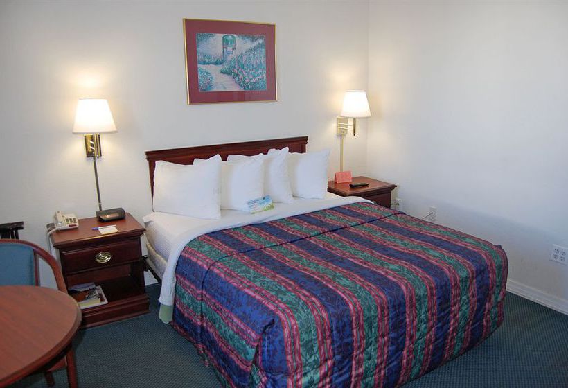 Hotel Days Inn Kill Devil Hills Oceanfront Wilbur  | Kill Devil Hills | North Carolina | United States 2