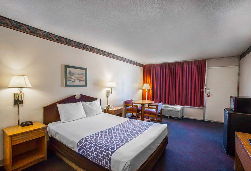 Hotel Econo Lodge Effingham  | Effingham | Illinois | United States 8