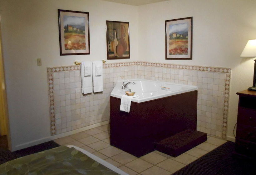 Hotel Whitten Inn Expo  | Abilene | Texas | United States 8