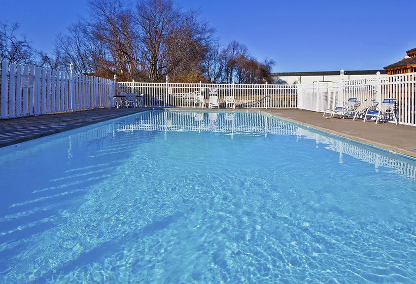 Hotel Holiday Inn Express Nashville - I-4 0 & I-24 (Spence Ln)  | Nashville | Tennessee | United States 15