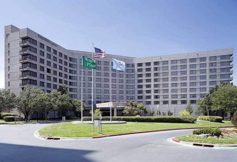 DoubleTree by Hilton Hotel Tulsa - Warren Place 