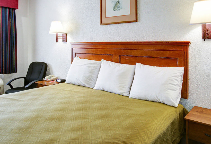 Hotel Econo Lodge  | Temple | Texas | United States 20