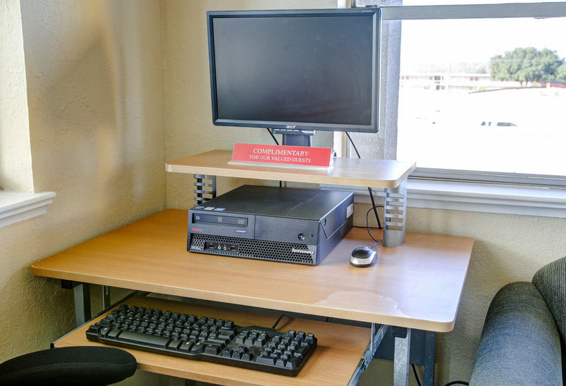 Hotel Econo Lodge  | Temple | Texas | United States 5