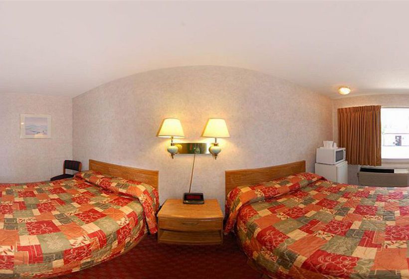 Hotel Econo Lodge East 