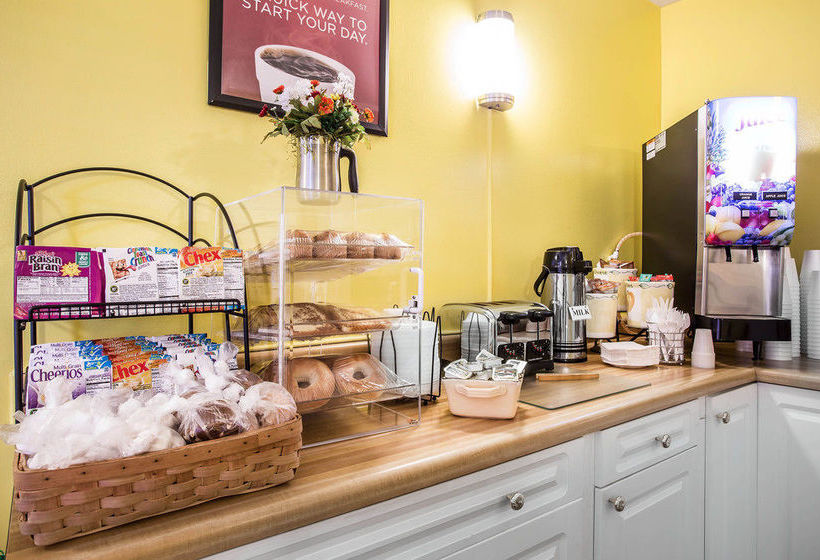 Hotel Econo Lodge Summerville  | Summerville | South Carolina | United States 9