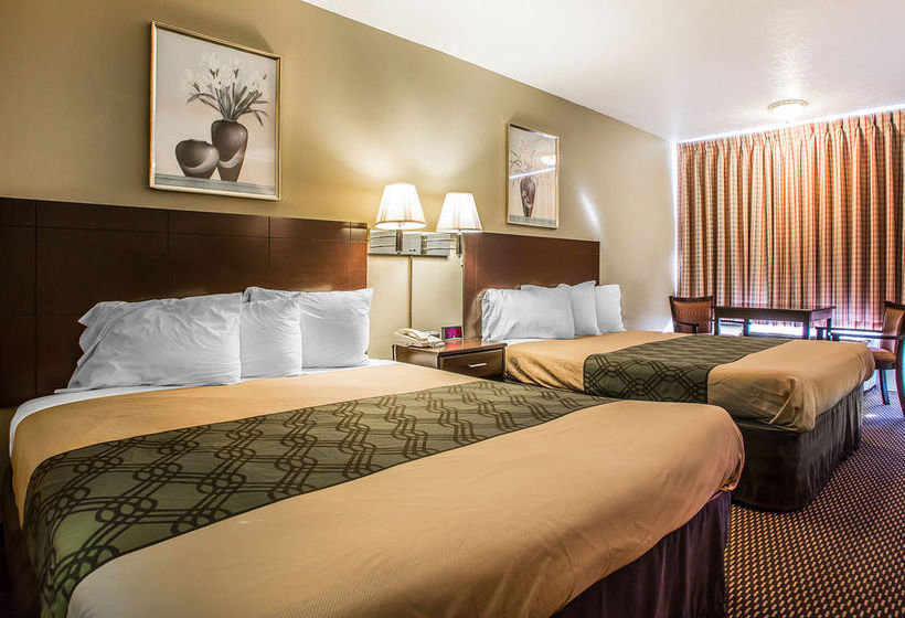 Hotel Econo Lodge  | Rolla | Missouri | United States 15